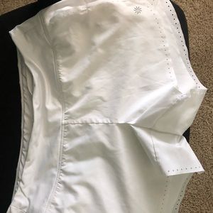 White athleta running shorts
